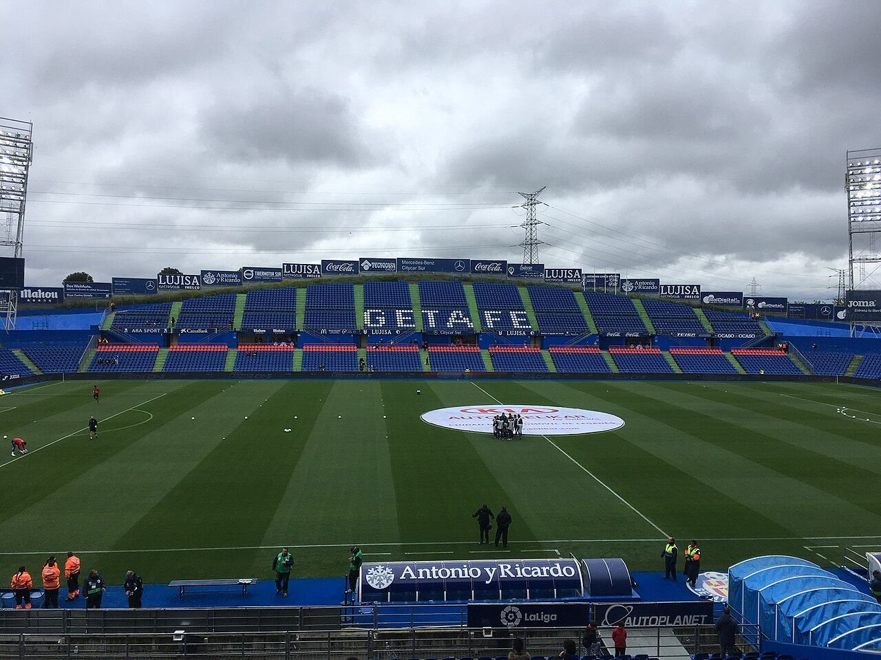 Gradas y césped del estadio Coliseum Alfonso Pérez de Getafe
