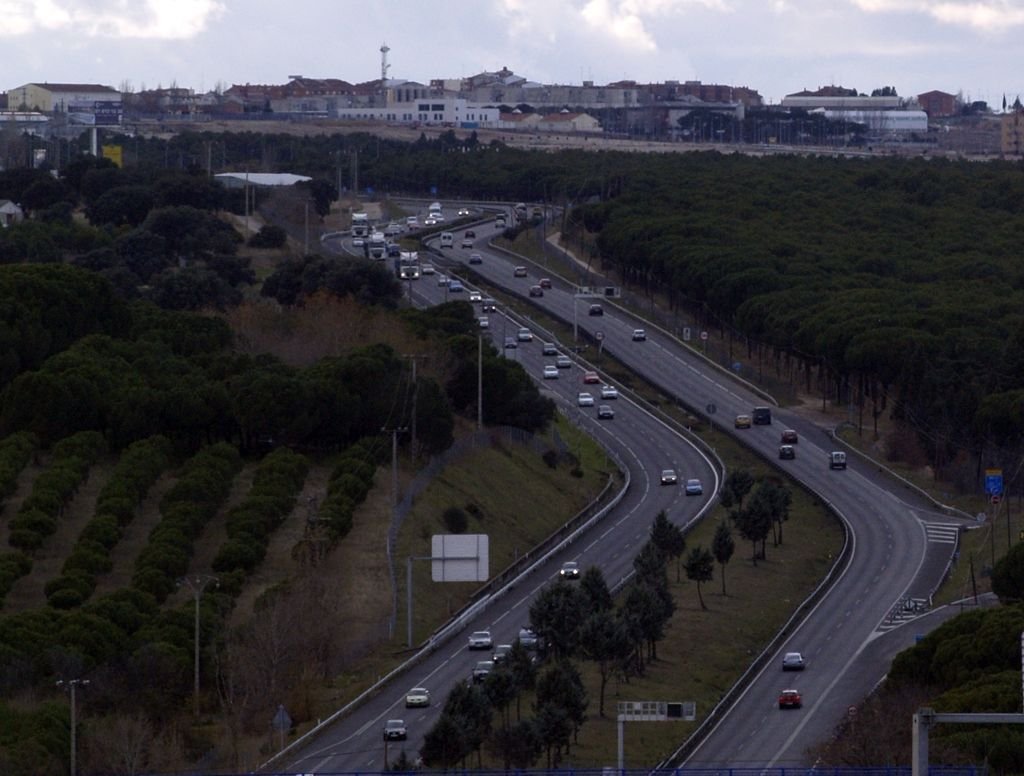 La autovía A-5 a su paso por Navalcarnero con tráfico en ambos sentidos